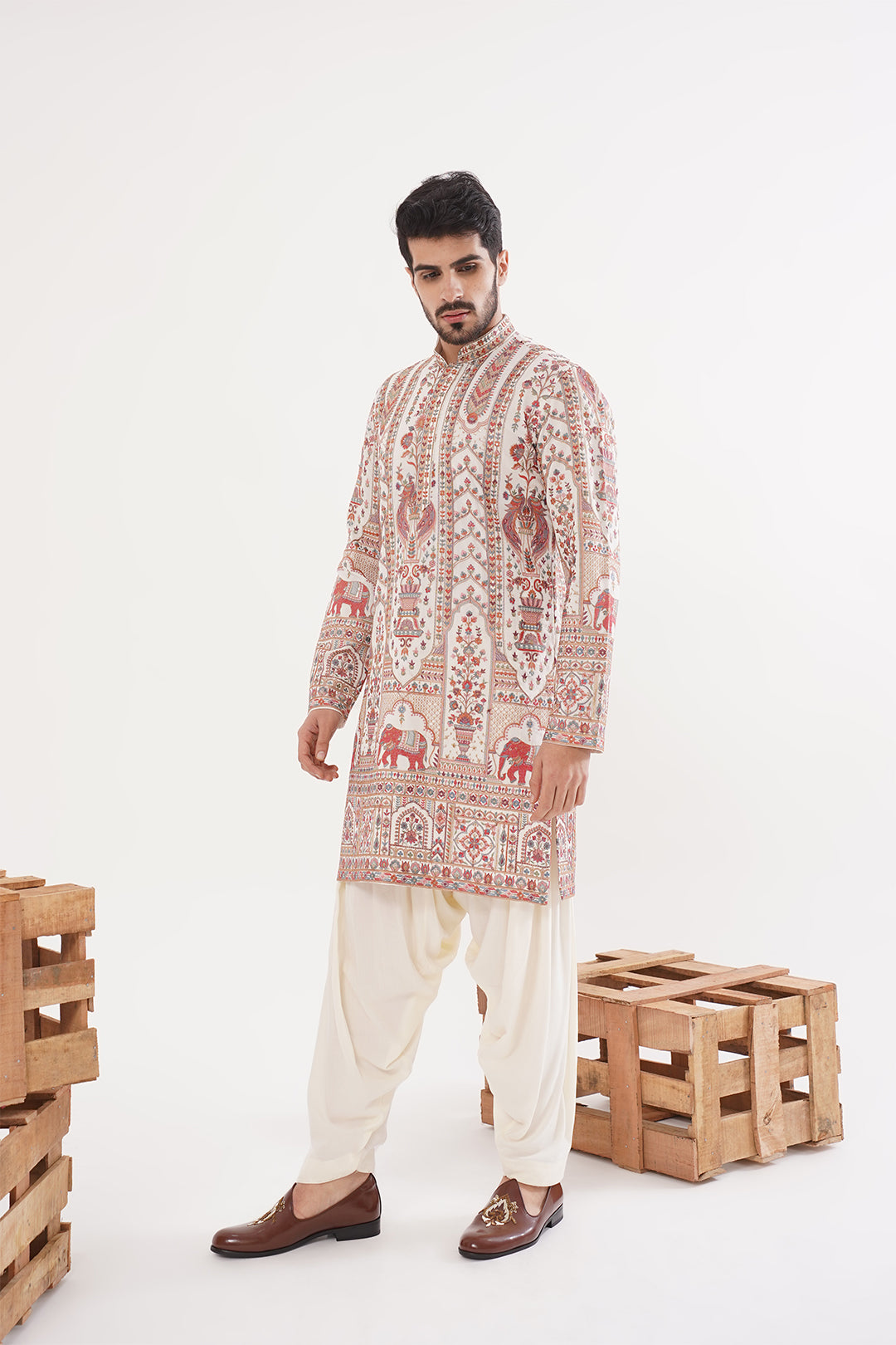 Ivory Threadwork Kurta Set - The Absolute House Of Design