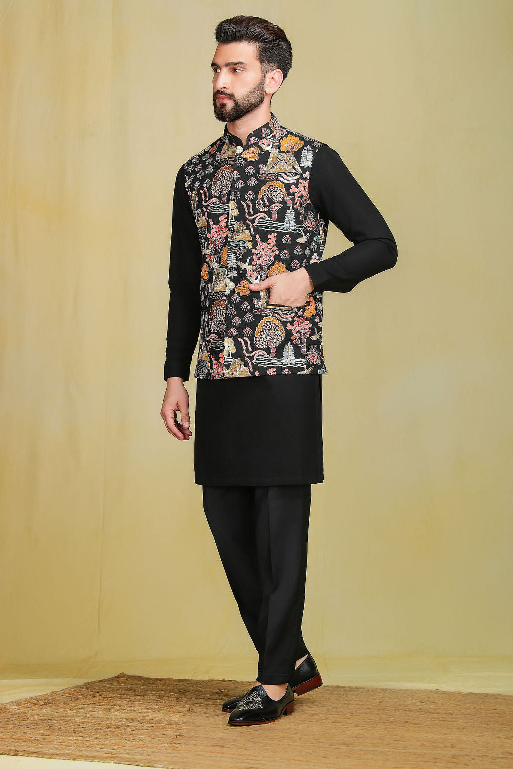 Black kurta set with Embroidery Jacket - The Absolute House Of Design 