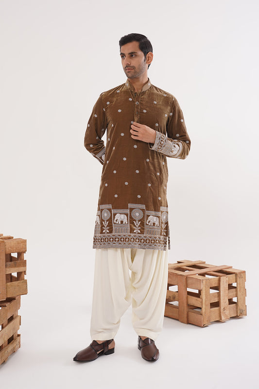 Gold Velvet Embroidery Kurta