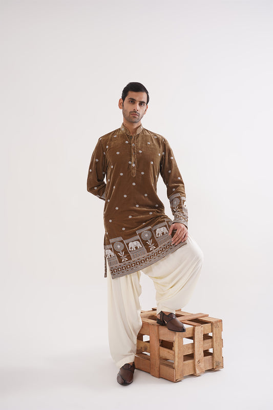 Gold Velvet Embroidery Kurta