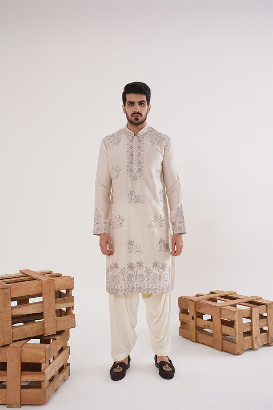 Ivory Kurta Set with Animal Motifs